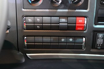 ���� ŷ��Rϵ 220���� 8.1���Ű���ʽ�ػ���(����)(BJ5166XXY-2A)ͼƬ