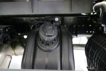 ���� ŷ��Rϵ 220���� 8.1���Ű���ʽ�ػ���(����)ͼƬ