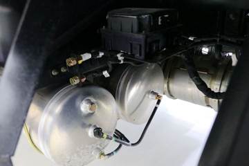 ���� ŷ��Rϵ 220���� 8.1���Ű���ʽ�ػ���(����)ͼƬ