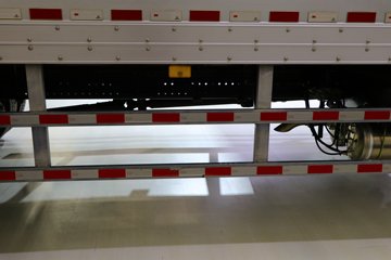 ���� ŷ��Rϵ 220���� 8.1���Ű���ʽ�ػ���(����)ͼƬ