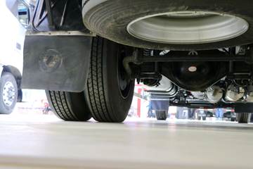 ���� ŷ��Rϵ 220���� 8.1���Ű���ʽ�ػ���(����)ͼƬ