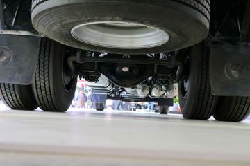 ���� ŷ��Rϵ 220���� 8.1���Ű���ʽ�ػ���(����)ͼƬ