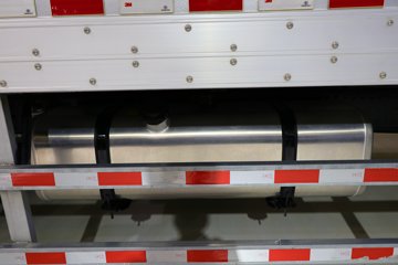 ���� ŷ��Rϵ 220���� 8.1���Ű���ʽ�ػ���(����)ͼƬ