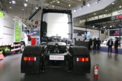 东风商用车 天龙重卡 560马力 4X2 AMT自动挡概念牵引车(国六)