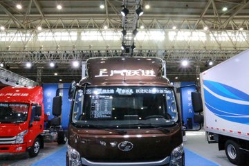 Ծ�� ��ԽC500-33 156���� 4X2 4.09����س�(SH5042XLCZFDDWZ3)ͼƬ