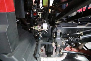 Ծ�� ����T700 220���� 6X2 6.7����ж��(SH3242VGDDWW4)ͼƬ