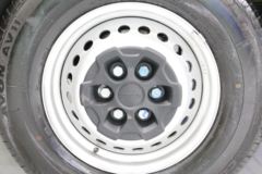 南京依维柯 欧胜 2020款 129马力 2.3T 5座 高顶商务车