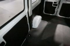 南京依维柯 欧胜 2020款 129马力 2.3T 5座 高顶商务车