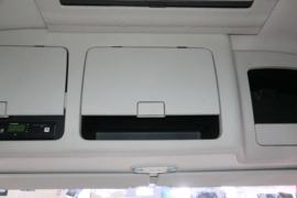 威龙&nbsp;电动牵引车驾驶室图片