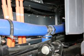 威龙&nbsp;电动牵引车底盘图片