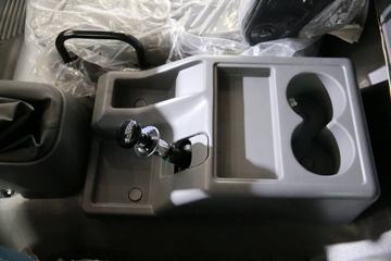 ���� �����A6LII�п� 220���� 4X2 6.8�������ػ���ͼƬ