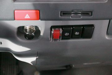 ���� �����A6LII�п� 220���� 4X2 6.8�������ػ���ͼƬ