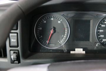 ���� �����A6LII�п� 220���� 4X2 6.8�������ػ���ͼƬ