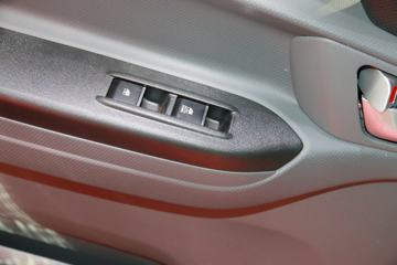 ���� �����A6LII�п� 220���� 4X2 6.8�������ػ���ͼƬ