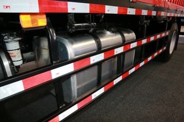 ���� �����A6LII�п� 220���� 4X2 6.8�������ػ���ͼƬ