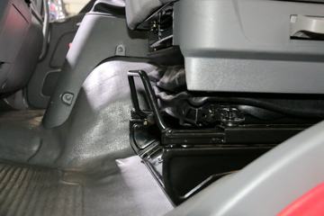 ���� ˧��Q9 195���� 4X2 6.8�������ػ���(����b)ͼƬ
