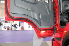 江淮 帅铃Q9 195马力 4X2 6.8米栏板载货车(国六b)