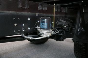 ���� ˧��Q9 195���� 4X2 6.8�������ػ���(����b)ͼƬ