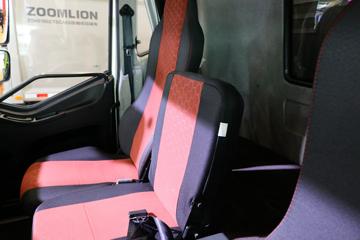 һ����� J6L 4X2����������(������)(CHD5121TCAJFBEV)ͼƬ