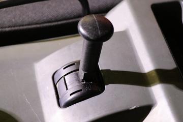 һ����� J6L 4X2����������(������)(CHD5121TCAJFBEV)ͼƬ