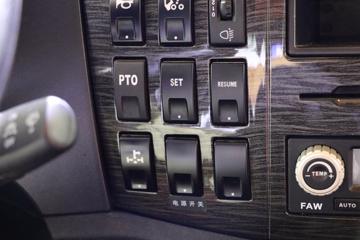 һ����� J6L 4X2����������(������)(CHD5121TCAJFBEV)ͼƬ