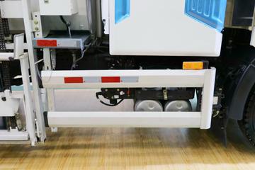 һ����� J6L 4X2����������(������)(CHD5121TCAJFBEV)ͼƬ