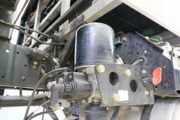 һ����� J6L 4X2����������(������)(CHD5121TCAJFBEV)ͼƬ