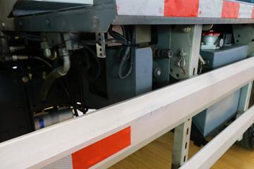 һ����� J6L 4X2����������(������)(CHD5121TCAJFBEV)ͼƬ