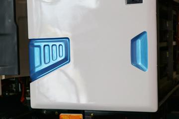 һ����� J6L 4X2����������(������)(CHD5121TCAJFBEV)ͼƬ