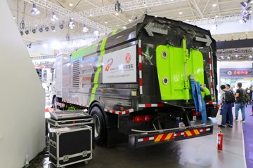 东风商用车底盘&nbsp;扫路车外观图片