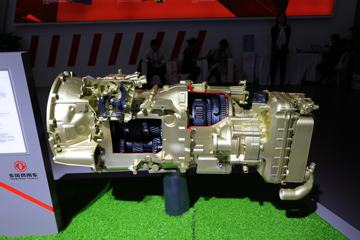 东风DT1422 14挡 手动挡变速箱