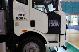 一汽解放底盘&nbsp;垃圾运输车外观图片