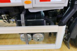 一汽解放底盘&nbsp;垃圾运输车底盘图片