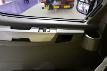 ɷ V9 2.3L 136 ж ߹ ͼƬ