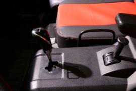 解放J6L&nbsp;电动垃圾车驾驶室图片