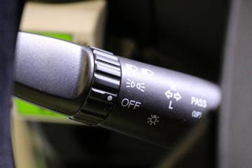 һ����� J6L 4X2���綯�����жʽ������(������)(ZBH5180ZXXCABEV)ͼƬ