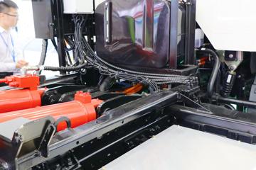 һ����� J6L 4X2���綯�����жʽ������(������)(ZBH5180ZXXCABEV)ͼƬ