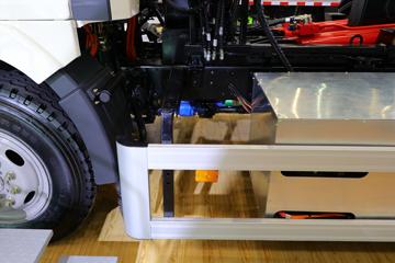 һ����� J6L 4X2���綯�����жʽ������(������)(ZBH5180ZXXCABEV)ͼƬ