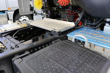  ŷEST-A 6ϵؿ Խ 510 6X4 AMTԶǣ(BJ4269SNFKB-AJ)ͼƬ