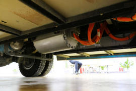 创客&nbsp;电动载货车底盘图片