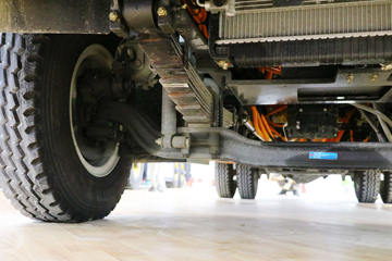 ����ʮͨ ���⿨ ���� T3������ȼ�ϵ綯��ʽ�Ῠ58.34kWhͼƬ