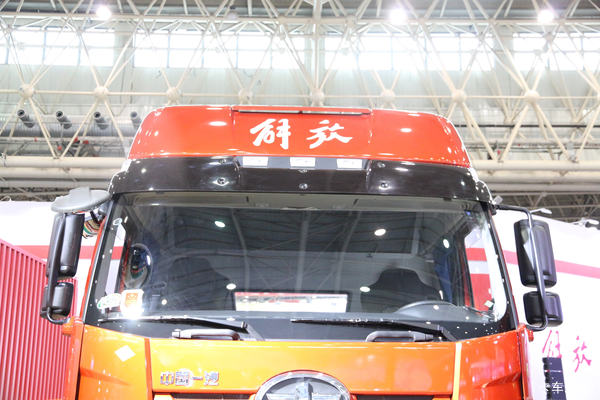 解放 LNG 到店 欢迎 选购 超轻，值得这么久的等待