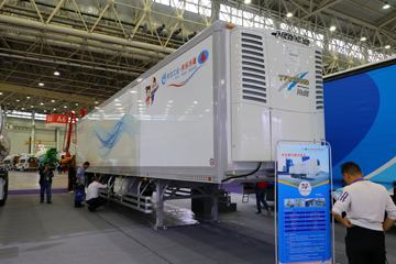 13.75米系列&nbsp;厢式半挂车外观图片