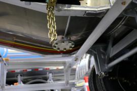 13.75米系列&nbsp;粉粒物料运输半挂车外观图片