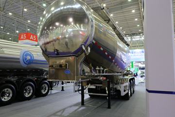 开乐 全铝合金卧式粉罐半挂车