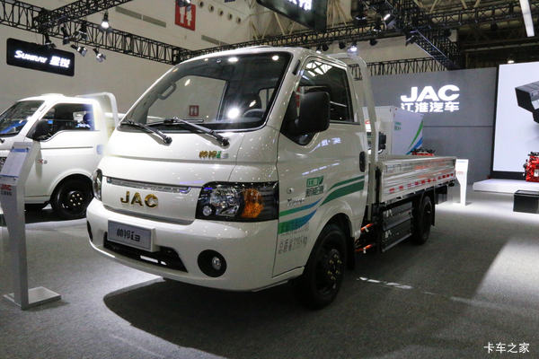 降价促销  帅铃i3电动轻卡仅售12.98万