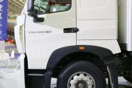 重汽豪沃(HOWO)底盘&nbsp;冷藏车外观图片