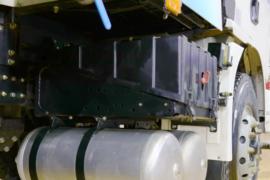 德龙L3000&nbsp;扫路车底盘图片