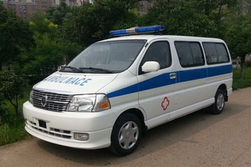 金杯 阁瑞斯 106马力 4X2 救护车(程力威牌)(SY5031XJHL-D4S1BG29)