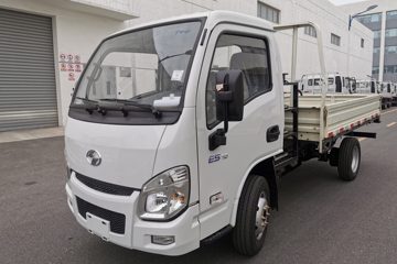 上汽跃进 ES70-28 4.5T级 单排纯电动专用底盘(SH1047PCEVNZ)66.84kWh